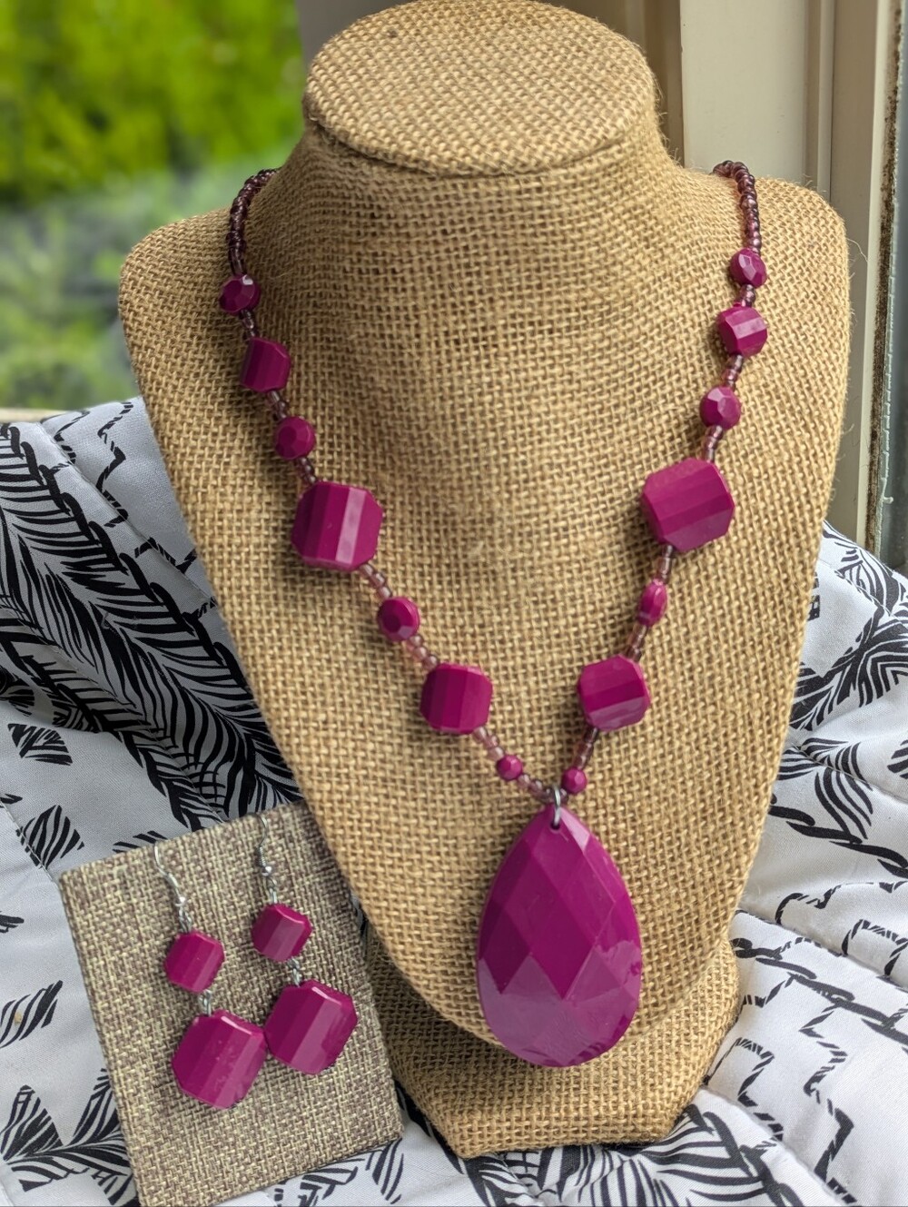 Deep Plum Faceted Teardrop Statement Necklace & Earring Set | Magenta